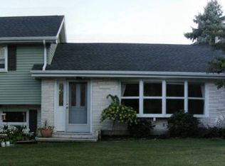 340 Sun Valley Dr, Leola, PA 17540
