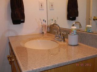 2632 Greenway Dr, High Ridge, MO 63049