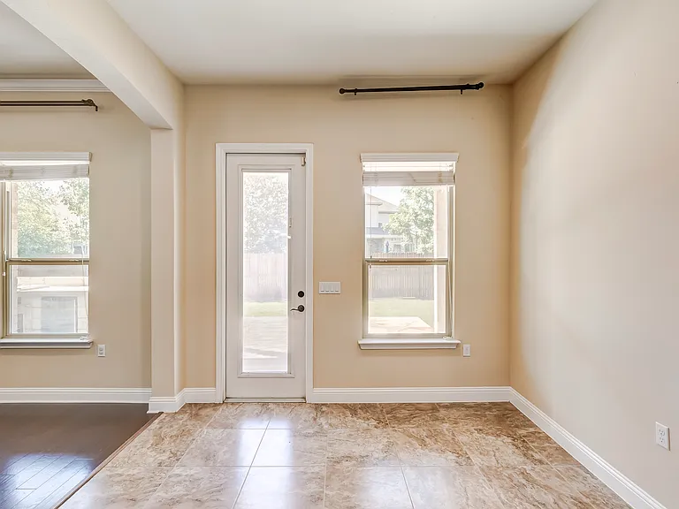 16009 Jeffs Ln — Photo 16