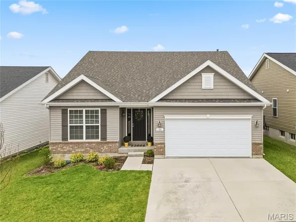 136 Liberty Valley Dr, Foristell, MO 63348