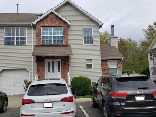 375 Bowler Ct, Piscataway, NJ 08854