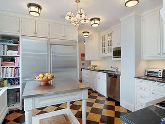 2nd image of 30 E 72nd St #9THFL