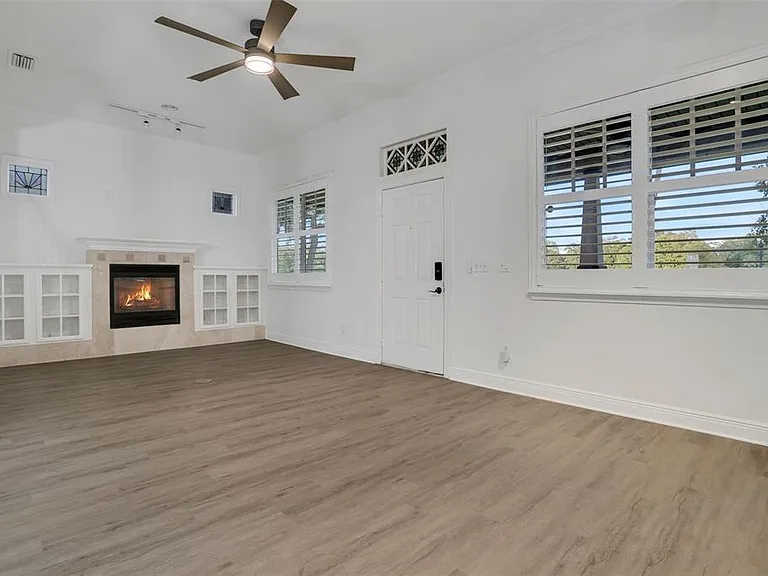 148 S Thornton Ave — Photo 13