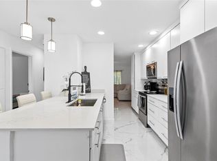 12050 NW 33rd St, Coral Springs, FL 33065