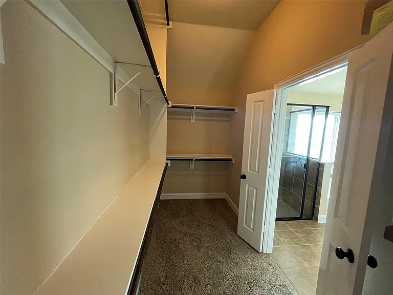 3826 Hyde Park Dr — Photo 20