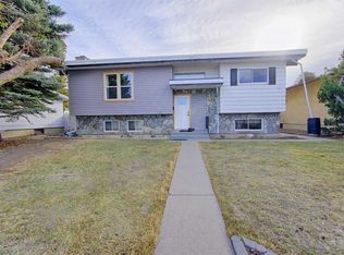 1109 W 25th St N, Lethbridge, AB T1H 3W1