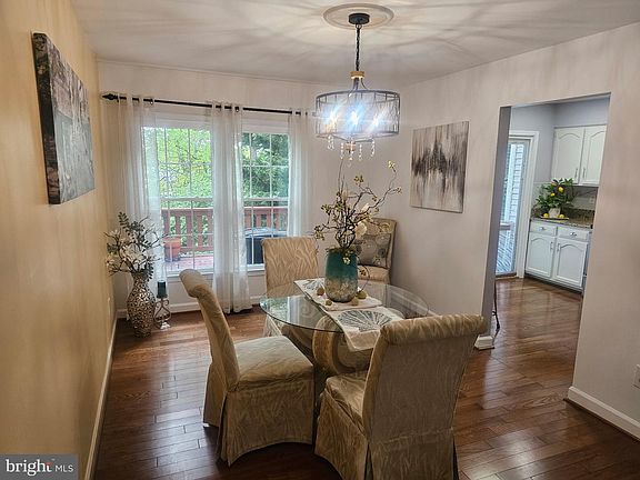 5th image of 14505 Cambridge Cir
