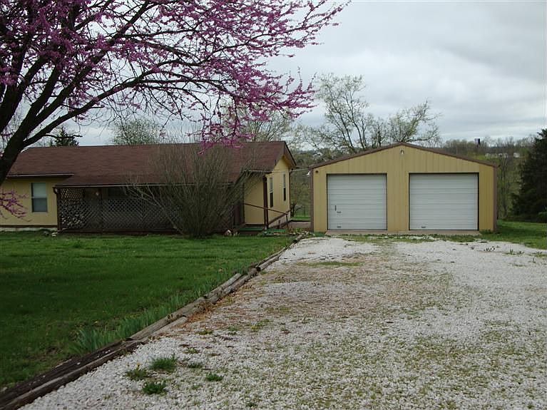 2nd image of 2105 N 14th St