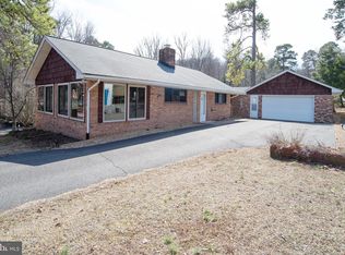 934 Riverview Rd, Montross, VA 22520