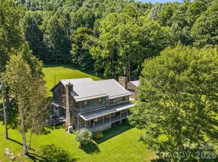 146 Gentry Farm Dr, Hot Springs, NC 28743