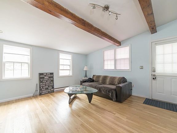2nd image of 22 South St