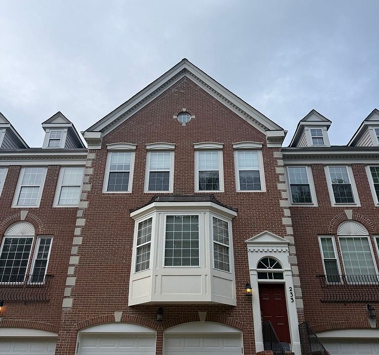 1st image of 233 Galewood Dr