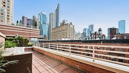Rented by Level Group