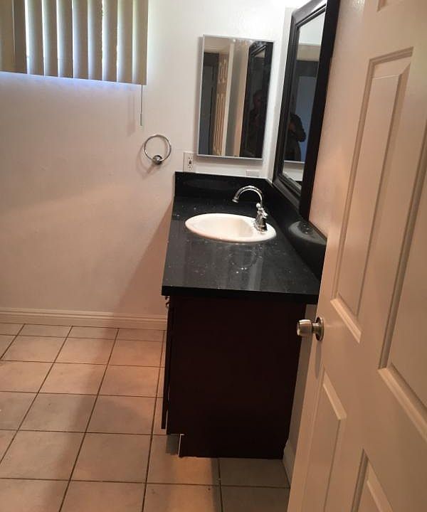 2nd image of 14006 Vanowen St APT 205