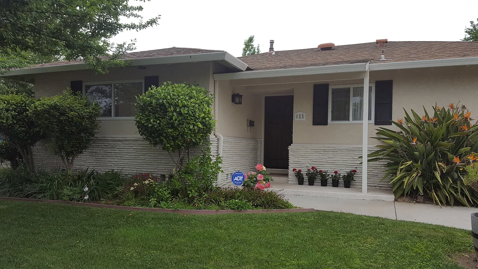 925 Bell Air Dr photo 1