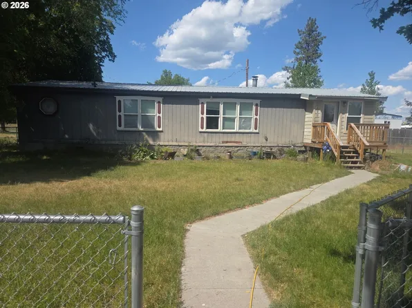 1800 Cedar St, Elgin, OR 97827