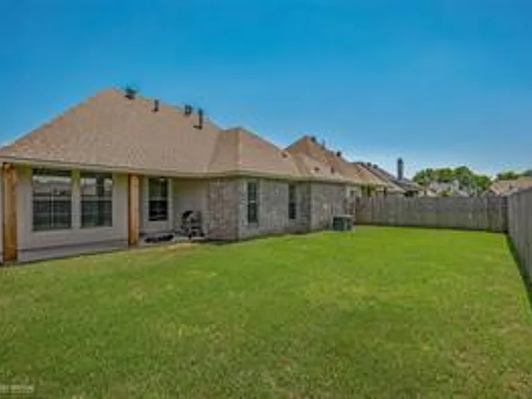 307 Ansley Cir — Photo 23