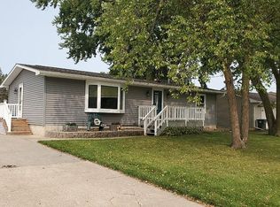 1620 Garden Ave, Waterloo, IA 50701