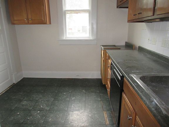 5th image of 138 E Lincoln St #18341985