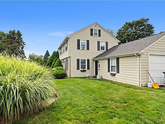 2nd image of 27 Merrymount Dr