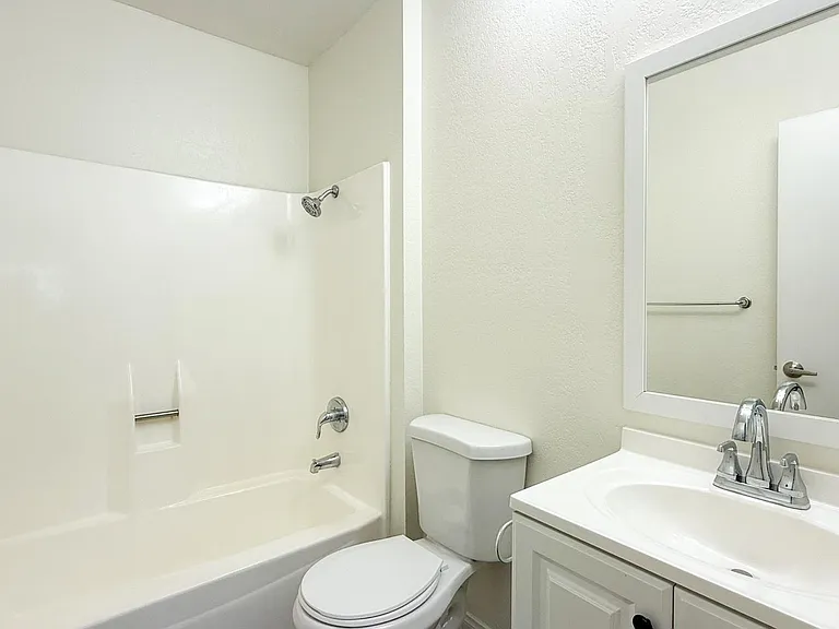 2625 Highland Ave — Photo 22