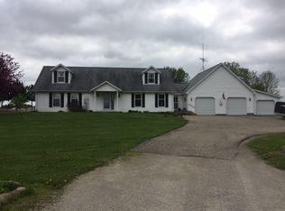 W10795 Mikard Rd, Beaver Dam, WI 53916