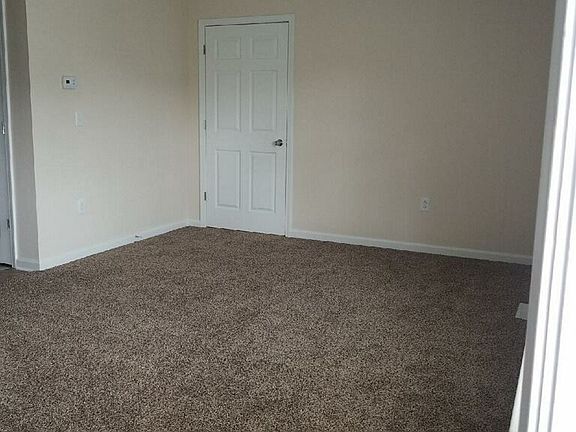 3rd image of 104 Buffalo Trce APT 2