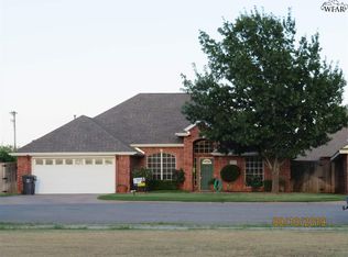 4 Ladera Cv, Wichita Falls, TX 76309