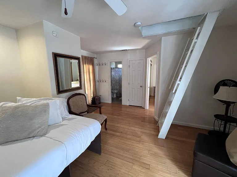 501 Irving Way — Photo 5