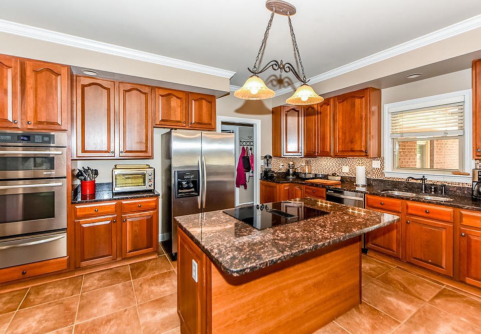 1st image of 2116 Cross Creek Dr