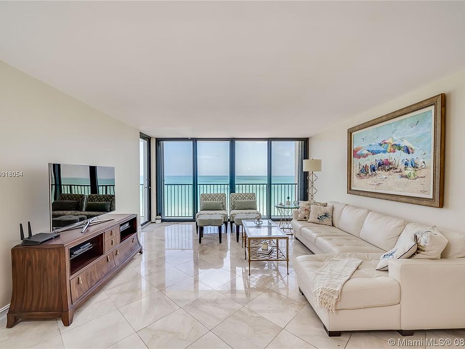 Home For Sale In Quadomain