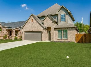 137 Elm Ln, Lewisville, TX 76262