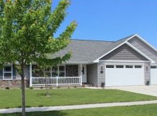 1505 Hunter Ave, Fond Du Lac, WI 54937