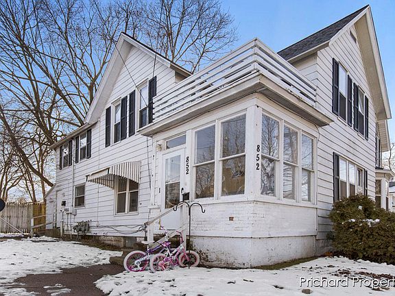 2nd image of 852 11th St NW