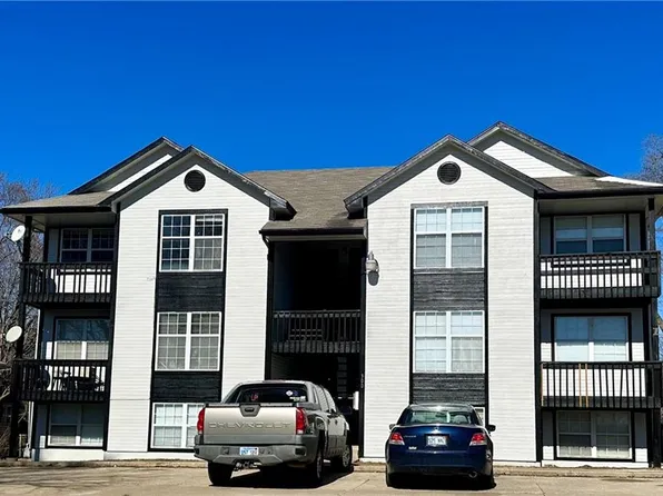 300 Osage St, Leavenworth, KS 66048
