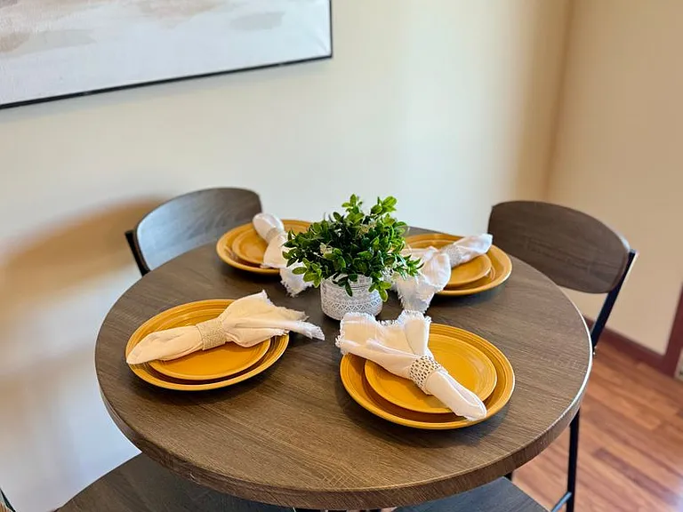 Eagle View Luxury Apartments — Photo 101