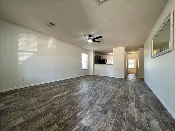 5th image of 710 Cape Cottage Ln