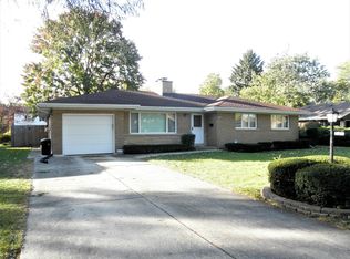 1306 Sherwood Pl, Joliet, IL 60435