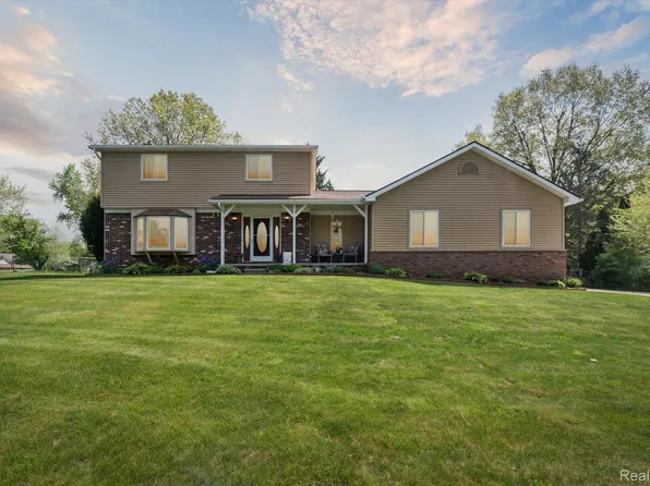 4024 Strathcona, Highland, MI 48357