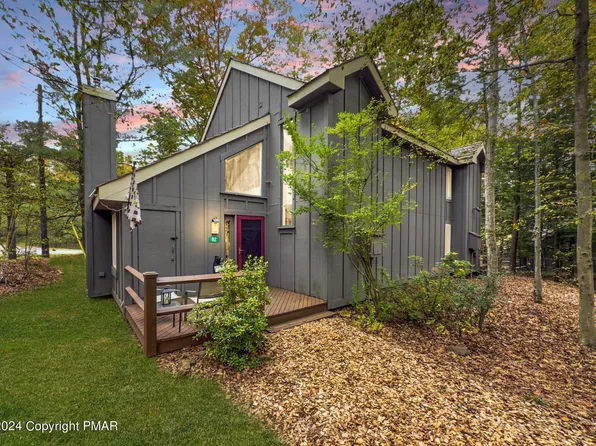 82 Alpine, Lake Harmony, PA 18624