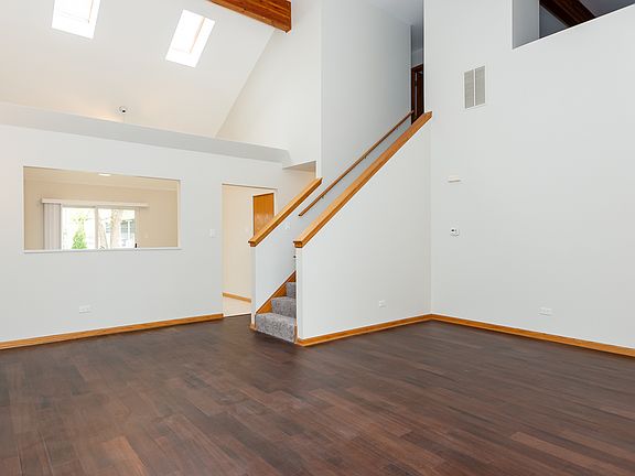 5th image of 16658 Seton Pl