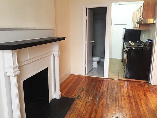 Rented by Salon Realty Corp | media 1