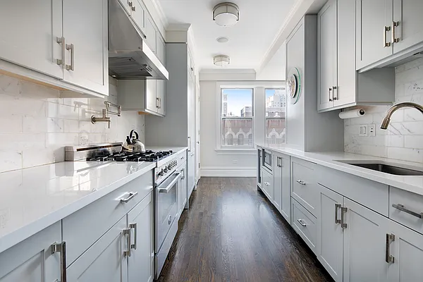 Sold by Compass | media 3