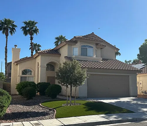 1003 Rainbow Rock St Photo 1
