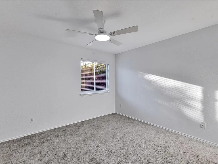2607 Claudia Dr — Photo 18