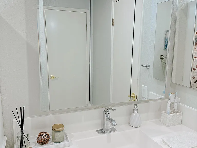 836 Boardwalk Pl #836 — Photo 9