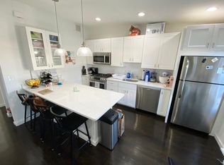 214 K St #3, Boston, MA 02127