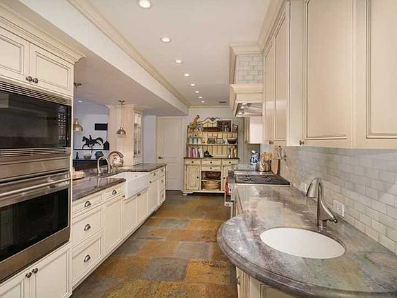 Palmetto Island of Pinecrest Beauty