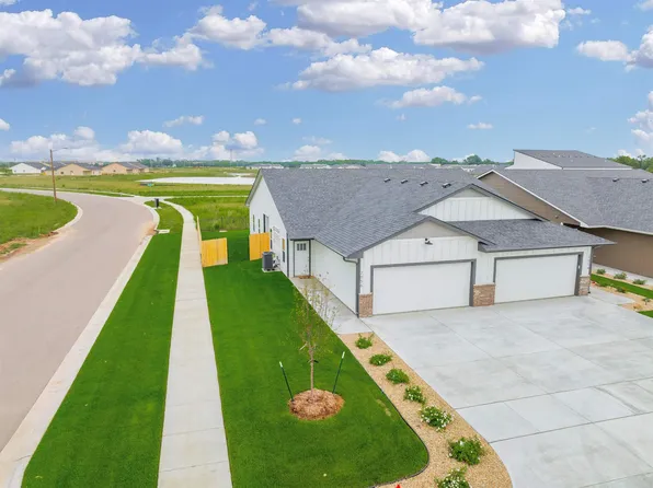 1993 N Reece Rd, Goddard, KS 67052