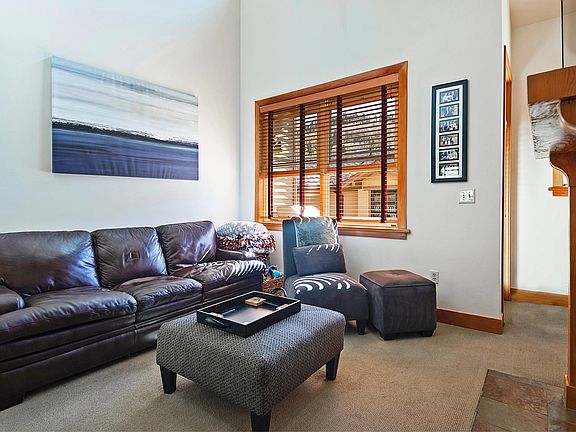5th image of 655 Deer Valley Dr #24